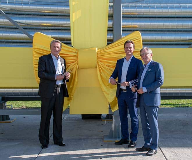 Energynest executives in front of Thermal Battery