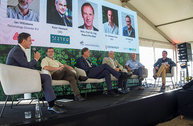 avery-dennison-energynest-inauguration-panel.jpg
